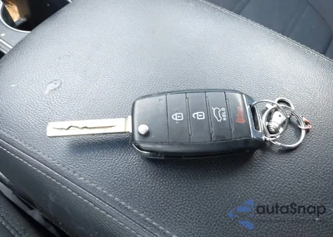 2018 Kia Sorento 2.4L Lx from USA, damaged, VIN 5XYPG4A3XJG401741